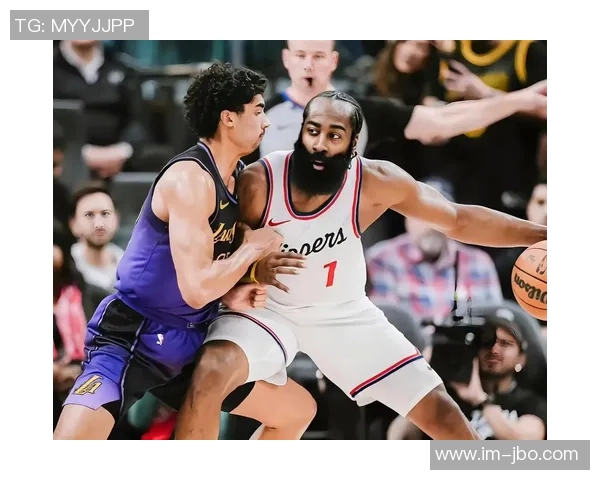 老鹰用里萨谢换浓眉交易缺乏意义专家认为不太可能发生