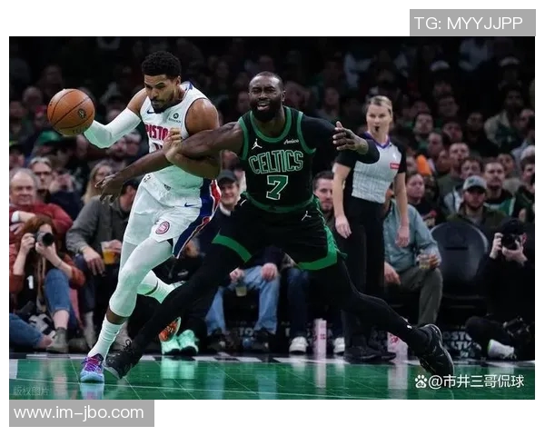 布朗回应质疑称将全力展现绿军篮球风格与实力